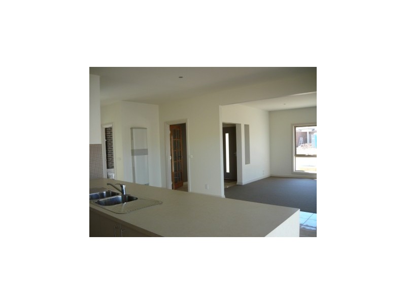41 Hickory Street, Thurgoona NSW 2640