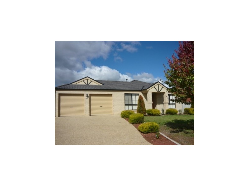 25 Winnell Court, Thurgoona NSW 2640