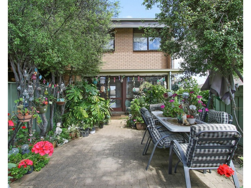 26/588 Oliver Street, Lavington NSW 2641