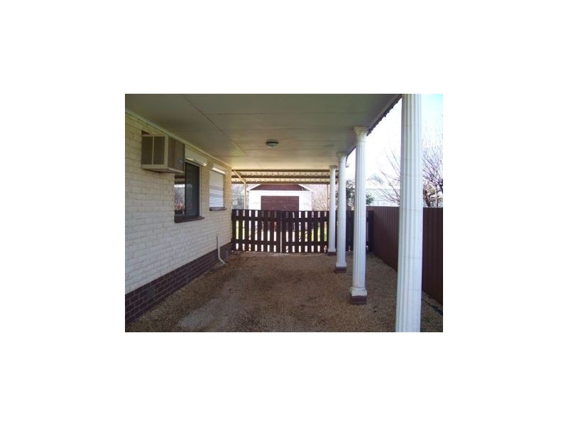 22 Hay Street, Corowa NSW 2646