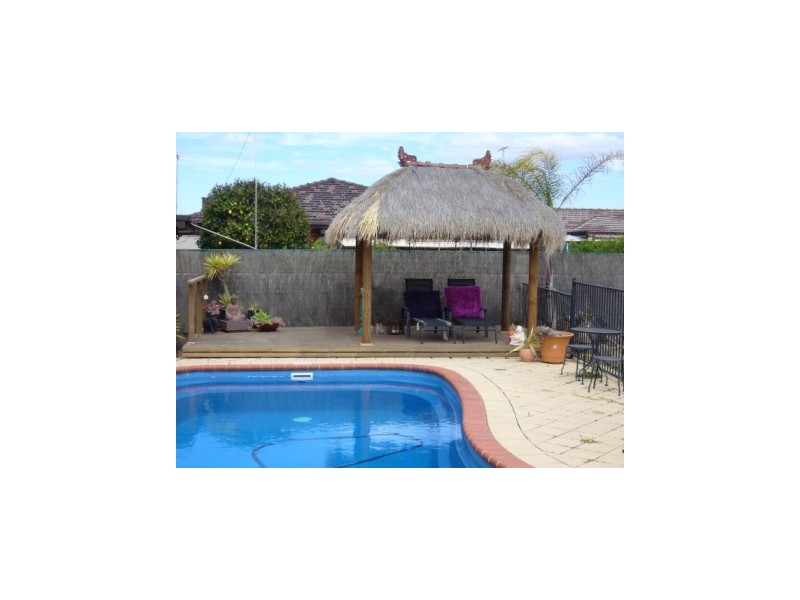 72  Saville Avenue, Lavington NSW 2641