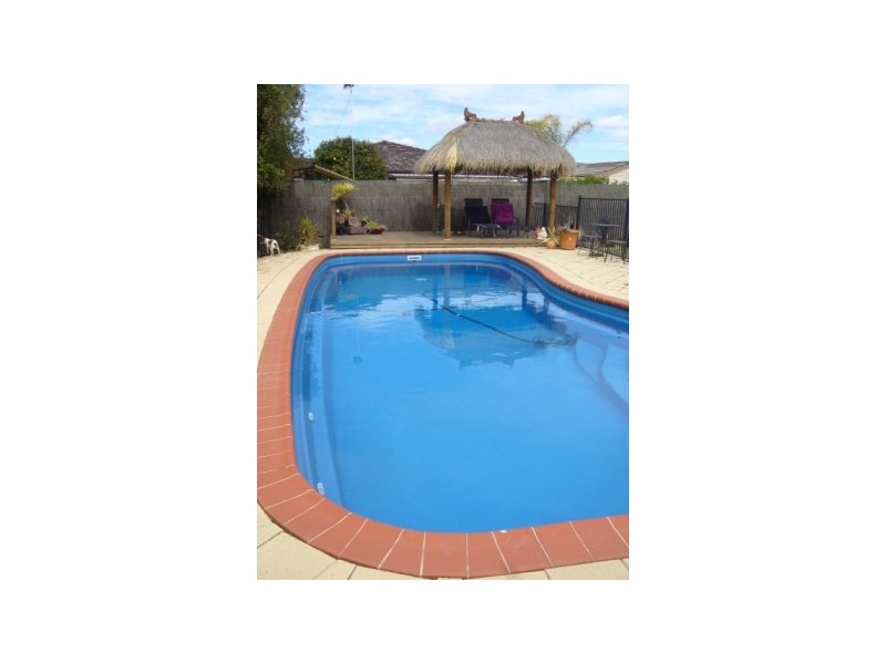 72  Saville Avenue, Lavington NSW 2641