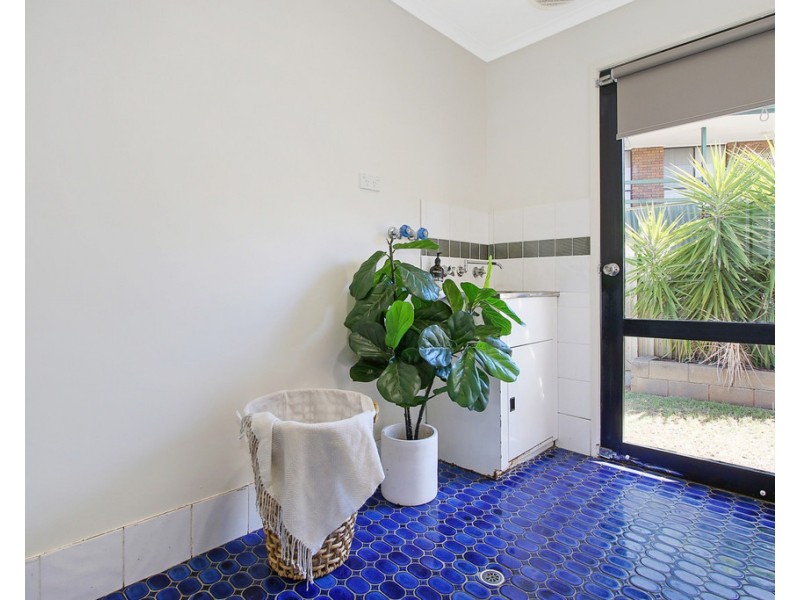 520 Munro Street, Hamilton Valley NSW 2641