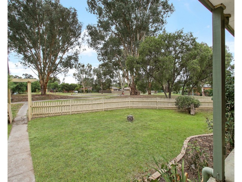 92 Feathertop Circuit, Thurgoona NSW 2640