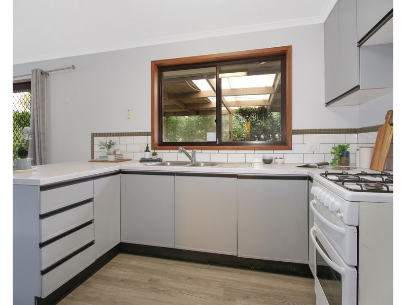 92 Feathertop Circuit, Thurgoona NSW 2640