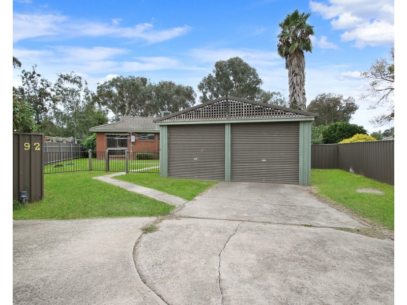 92 Feathertop Circuit, Thurgoona NSW 2640