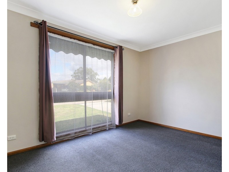 422 Leonie Court, Lavington NSW 2641