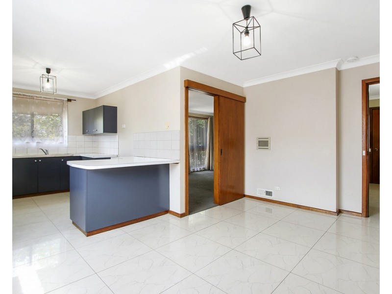 422 Leonie Court, Lavington NSW 2641