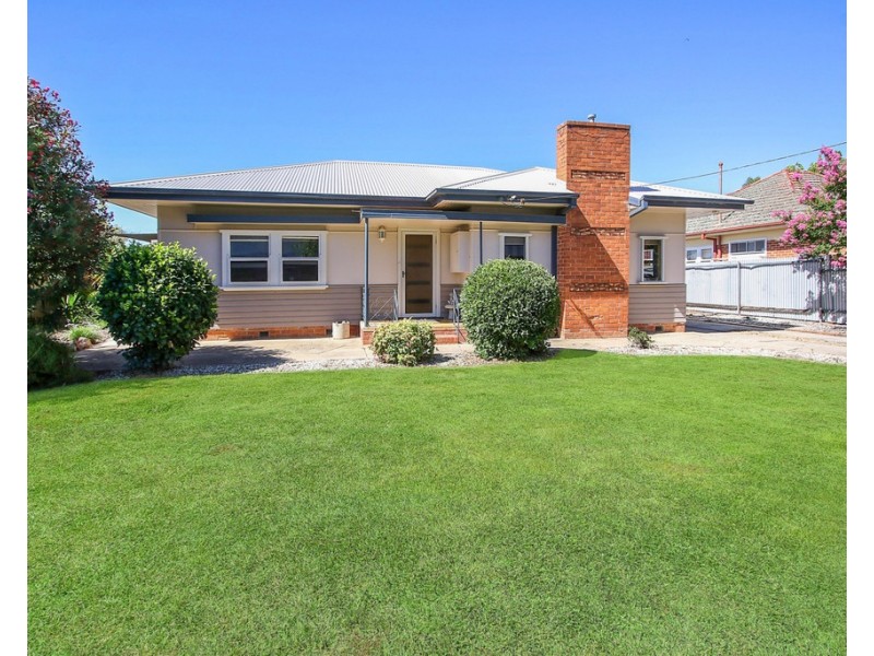393 Fallon Street, North Albury NSW 2640