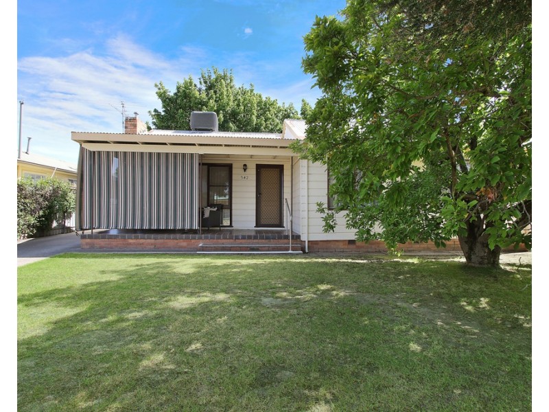 542 McDonald Road, Lavington NSW 2641