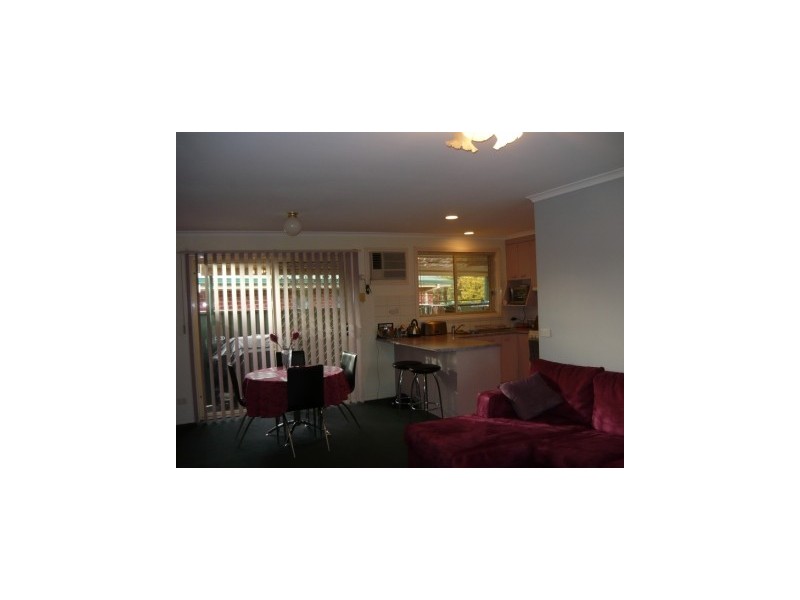 Unit 1/495 Rose Street, Lavington NSW 2641