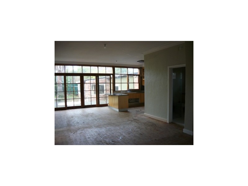 323 Downside Street, East Albury NSW 2640