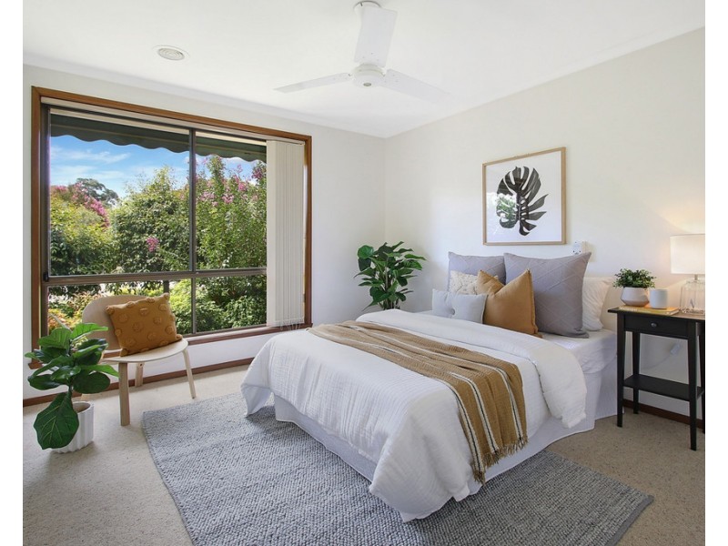 377 Poplar Drive, Lavington NSW 2641