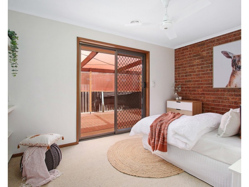 377 Poplar Drive, Lavington NSW 2641