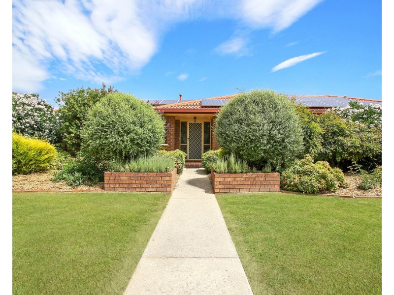 377 Poplar Drive, Lavington NSW 2641