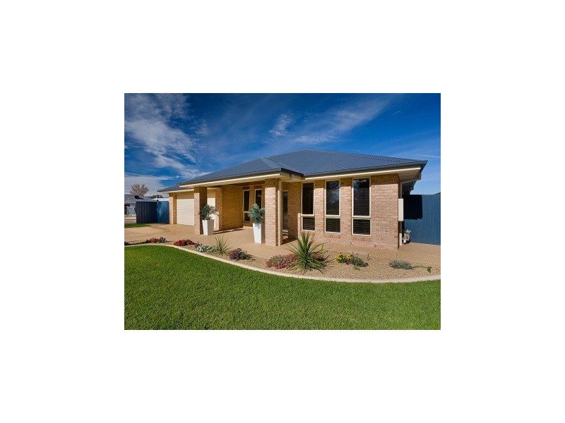 63 Whitebox Circuit, Thurgoona NSW 2640