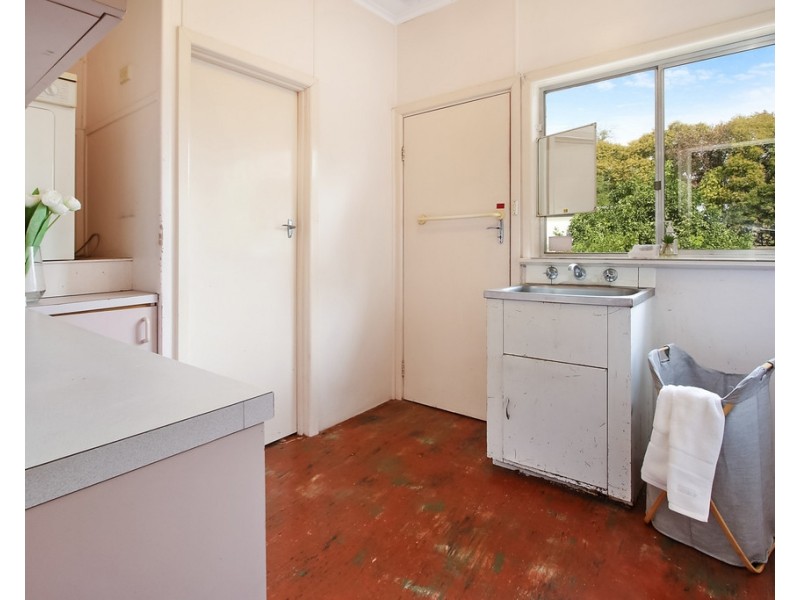 537 Sanders Road, Lavington NSW 2641