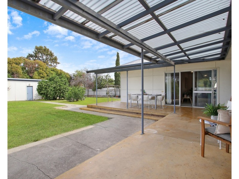 537 Sanders Road, Lavington NSW 2641