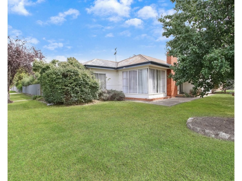 537 Sanders Road, Lavington NSW 2641