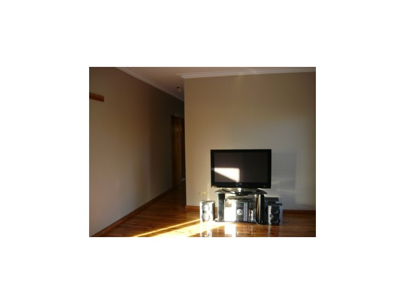 398 Eden Street, Lavington NSW 2641