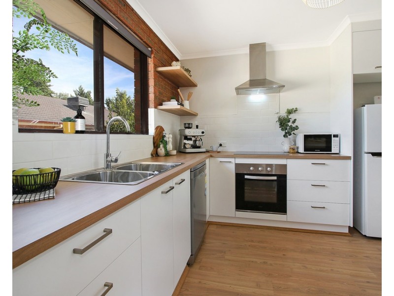 1/595 Webb Street, Lavington NSW 2641