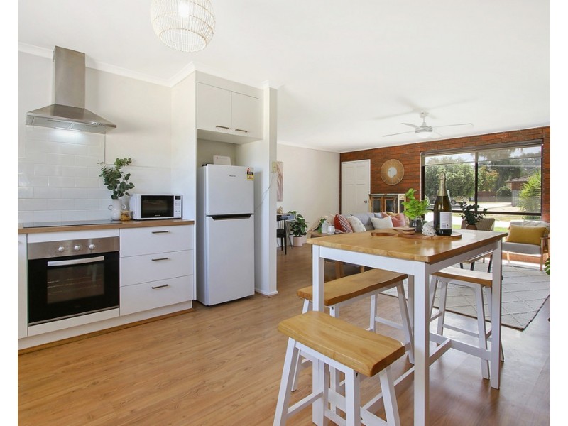 1/595 Webb Street, Lavington NSW 2641