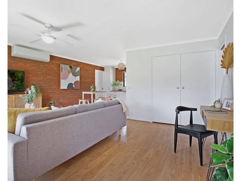 1/595 Webb Street, Lavington NSW 2641