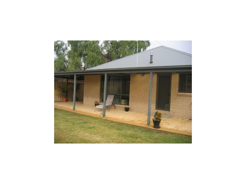 12 Elizabeth Street, Wahgunyah VIC 3687