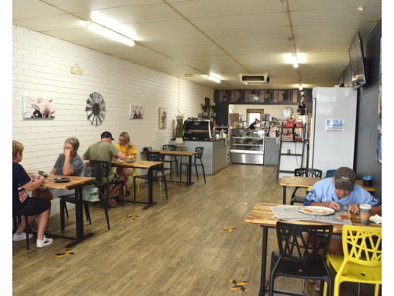 145 Murray Street, Finley NSW 2713