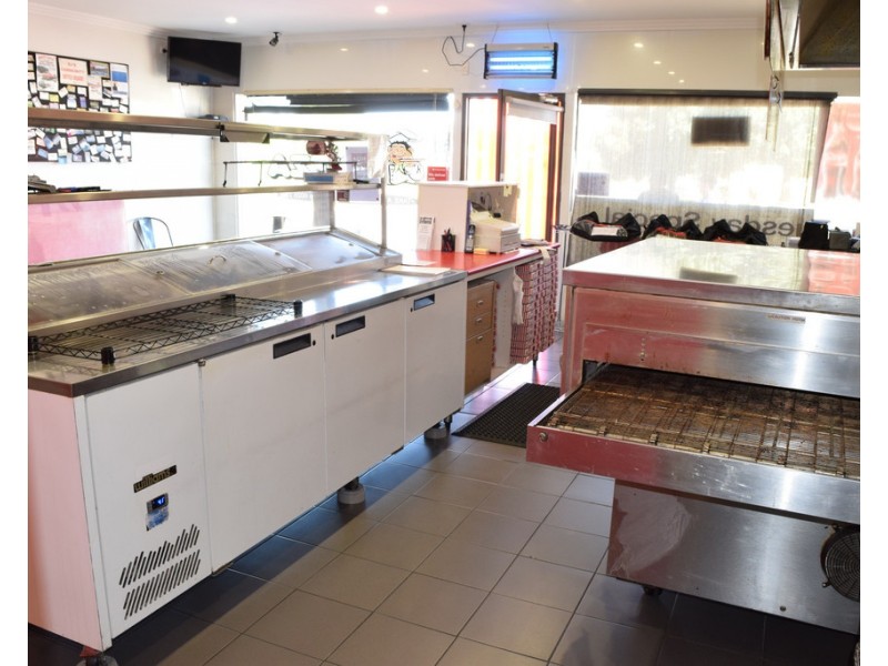 476 Prune Street, Lavington NSW 2641