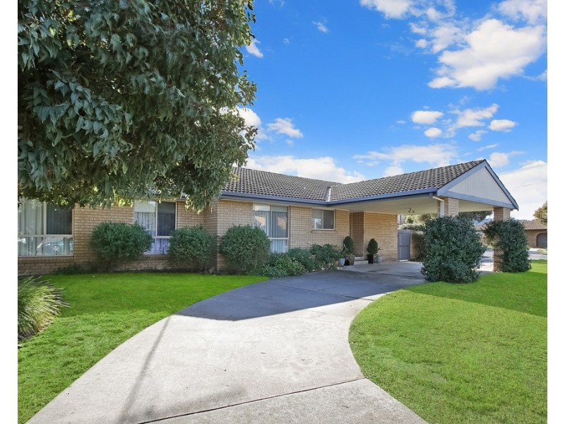 555 Prune Street, Lavington NSW 2641