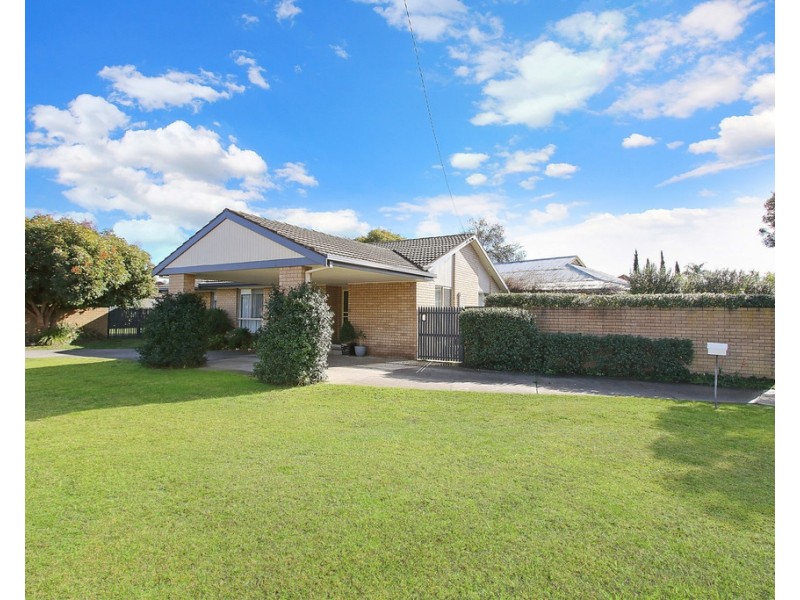 555 Prune Street, Lavington NSW 2641