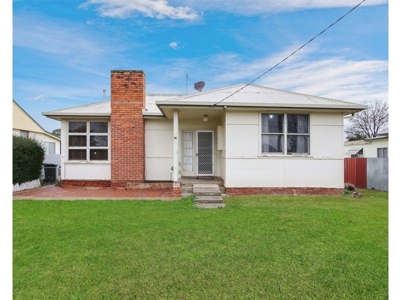 63 Balfour Street, Culcairn NSW 2660