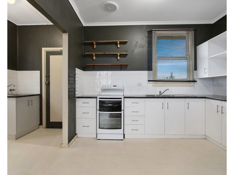 63 Balfour Street, Culcairn NSW 2660