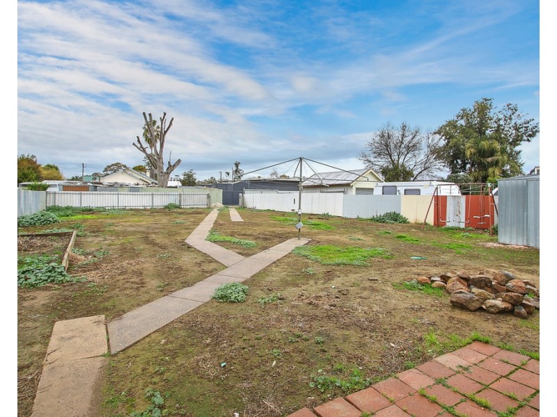 63 Balfour Street, Culcairn NSW 2660
