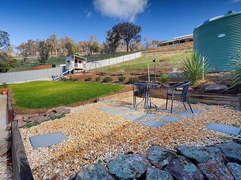 9 Finke Court, Lavington NSW 2641