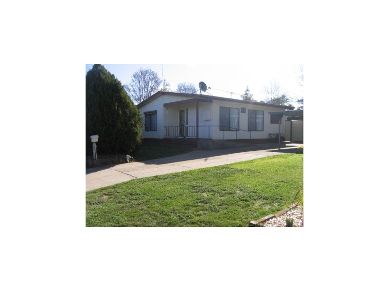 20 Gallipoli Street, Corowa NSW 2646