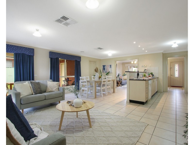 44 Winnell Court, Thurgoona NSW 2640