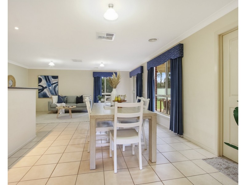44 Winnell Court, Thurgoona NSW 2640