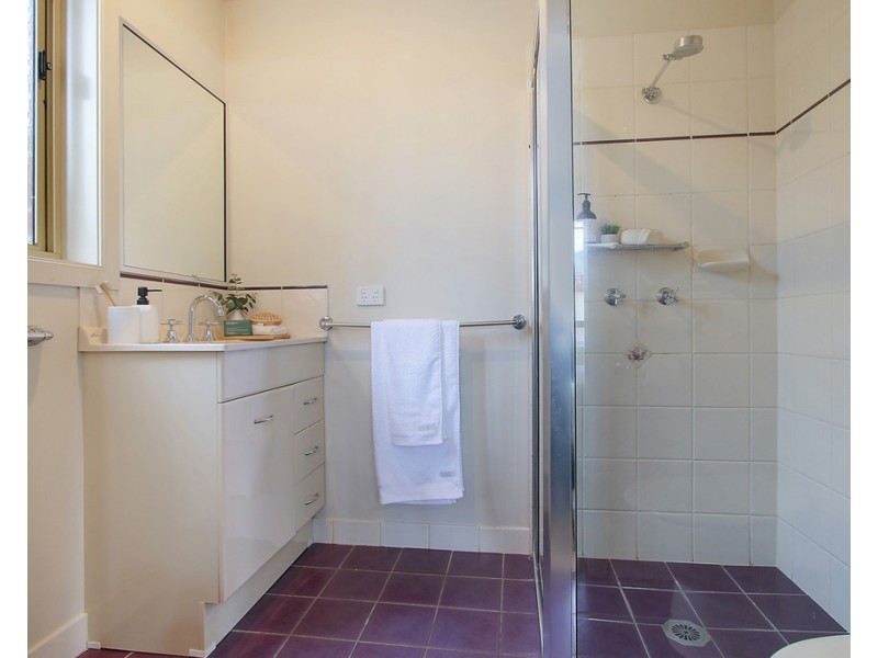 44 Winnell Court, Thurgoona NSW 2640