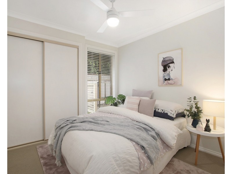 2/4 Owen Court, Lavington NSW 2641