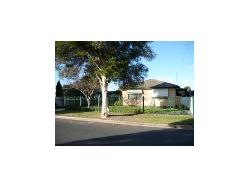 458 McKenzie Street, Lavington NSW 2641
