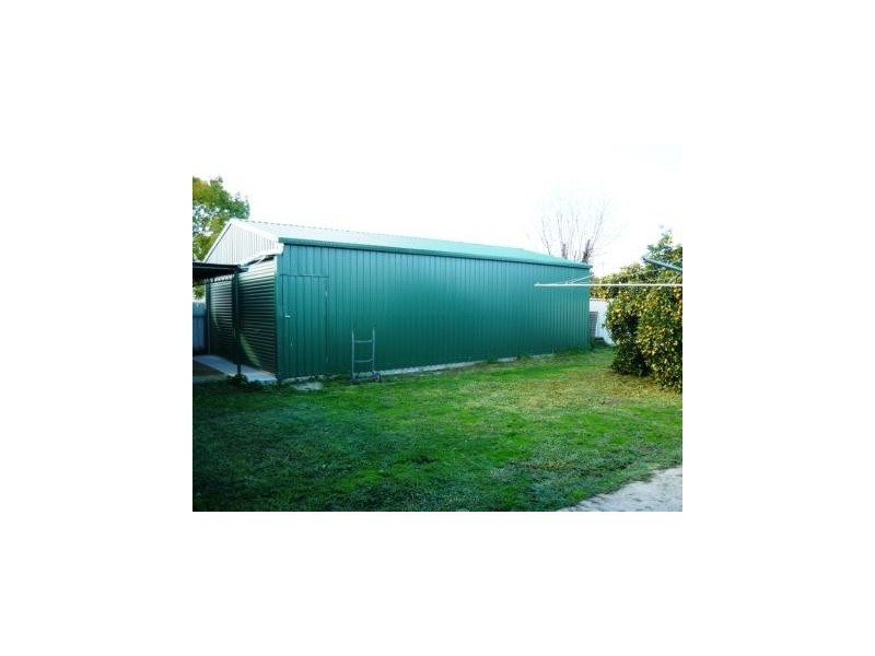 458 McKenzie Street, Lavington NSW 2641