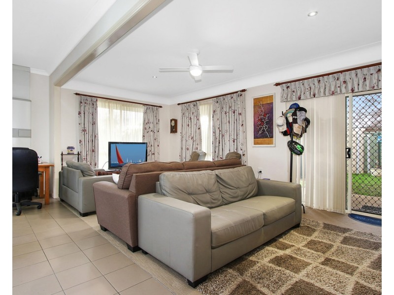 8 Sweetwater Drive, Henty NSW 2658