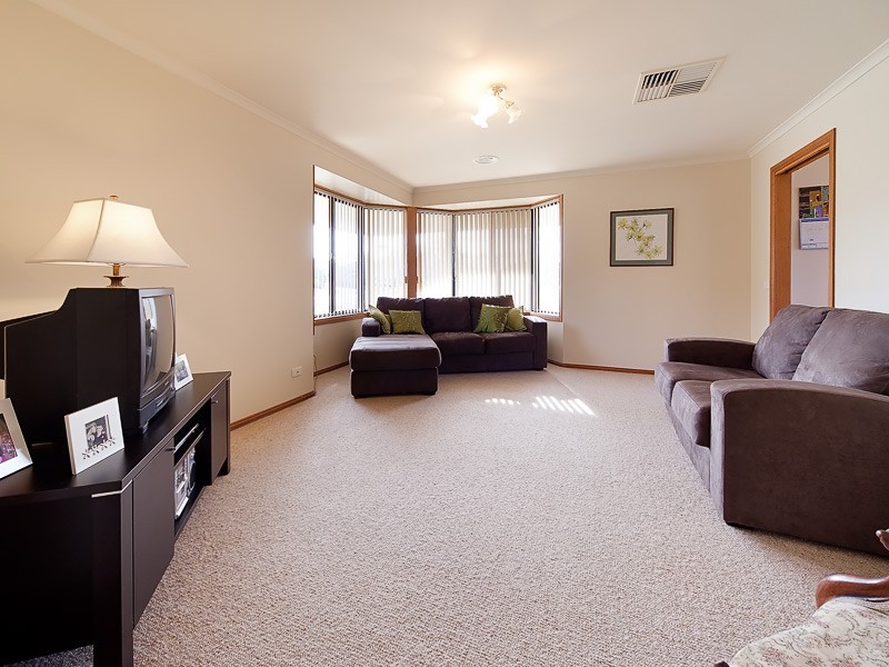 1 Beaus Court, East Albury NSW 2640