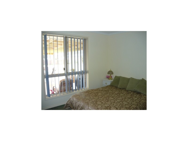 141-143 Hoddle Street, Howlong NSW 2643