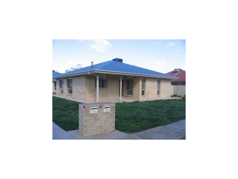 1/4 Albert Street, Corowa NSW 2646