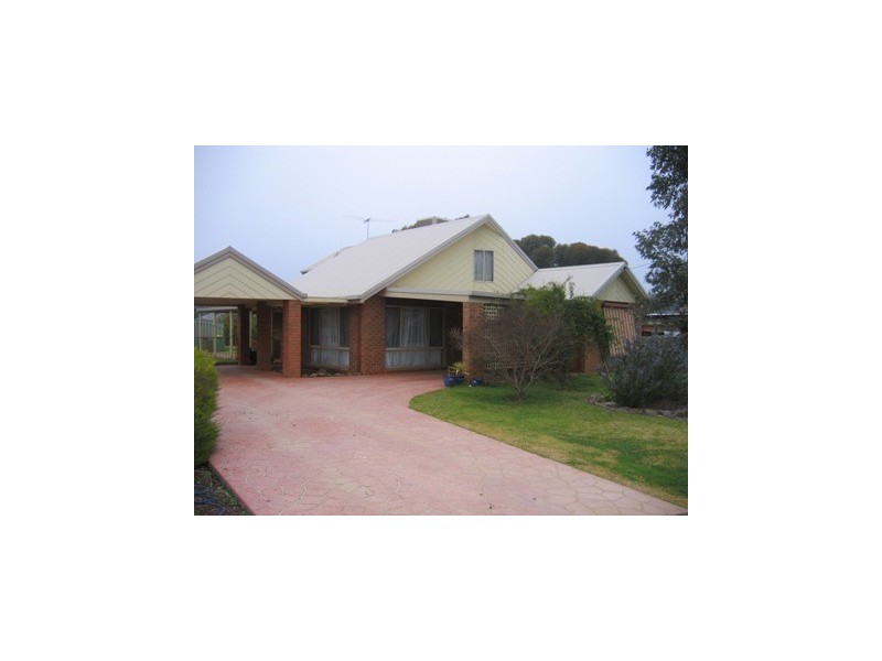 100 Church Street, Corowa NSW 2646