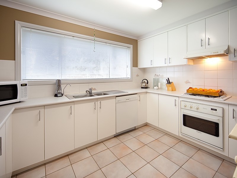 96 Crawshaw Crescent (Norris  Park), Lavington NSW 2641