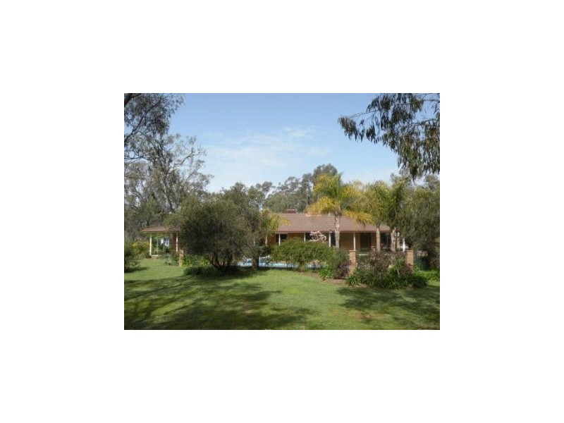 178 Molkentin Road, Jindera NSW 2642